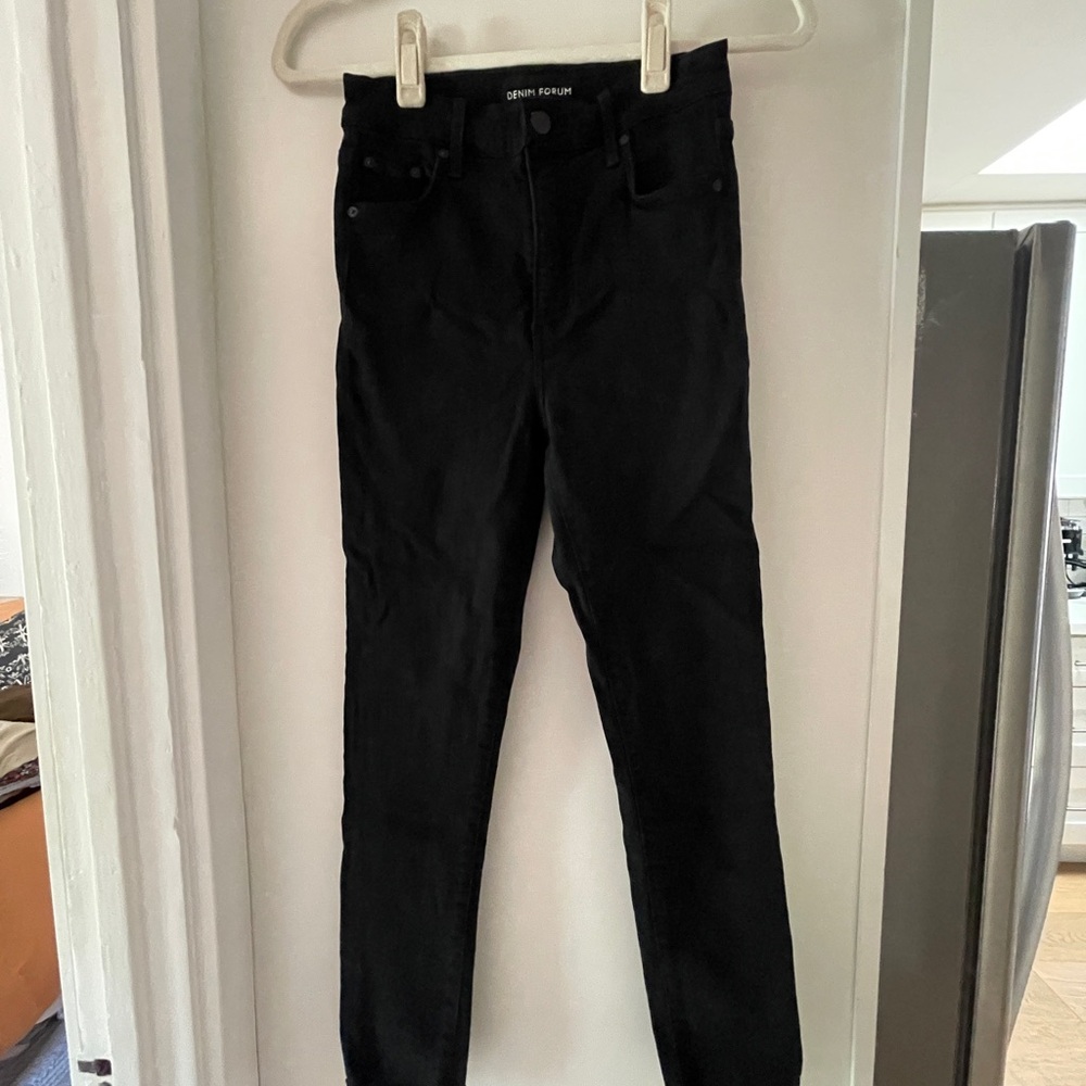 Denim Forum Black High Rise Skinny Crop